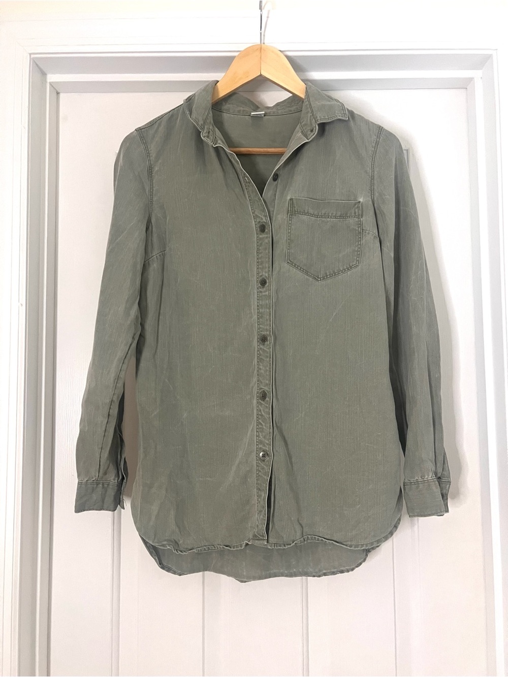 Old Navy Green Tencel Lyocell Button Down Shirt XS Long Sleeve Utility Pocket